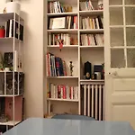 Charming Apartment Near Marais