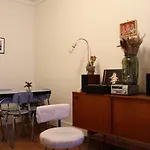 Charming Apartment Near Marais