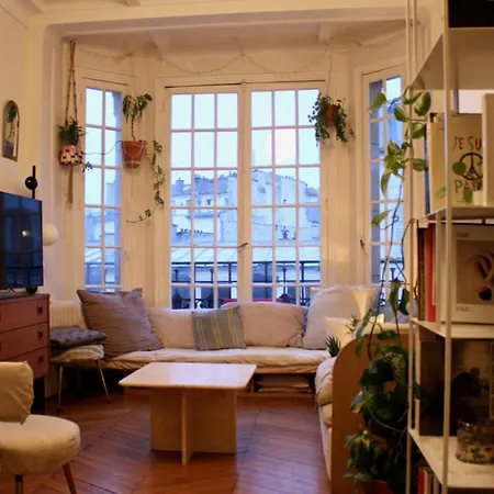 Charming Near Marais Parigi