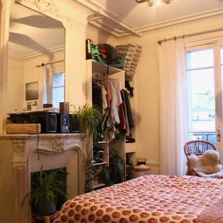 Charming Near Marais Apartment